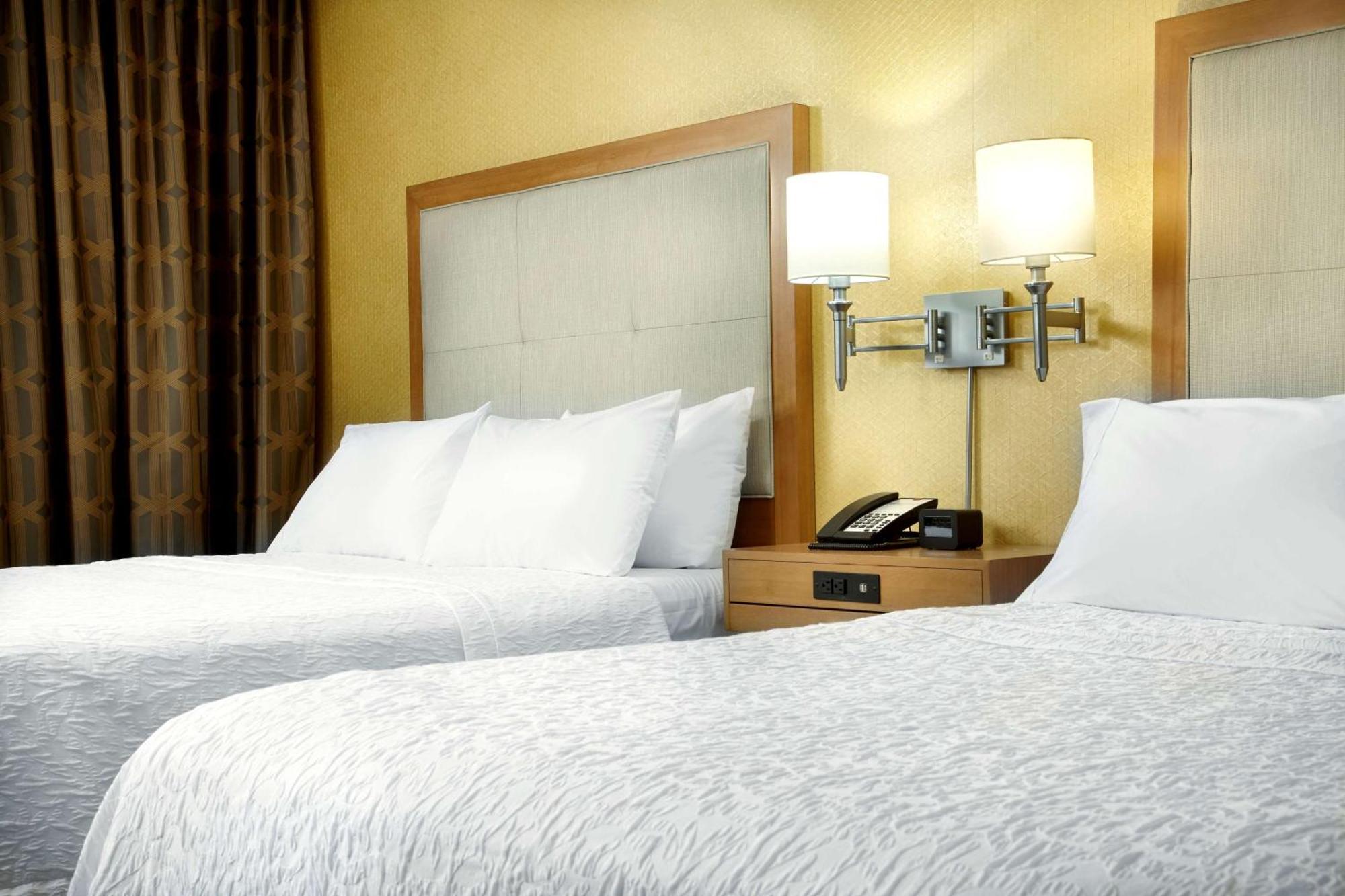 Hampton Inn & Suites Pittsburgh Airport South/Settlers Ridge Robinson Township  Ngoại thất bức ảnh