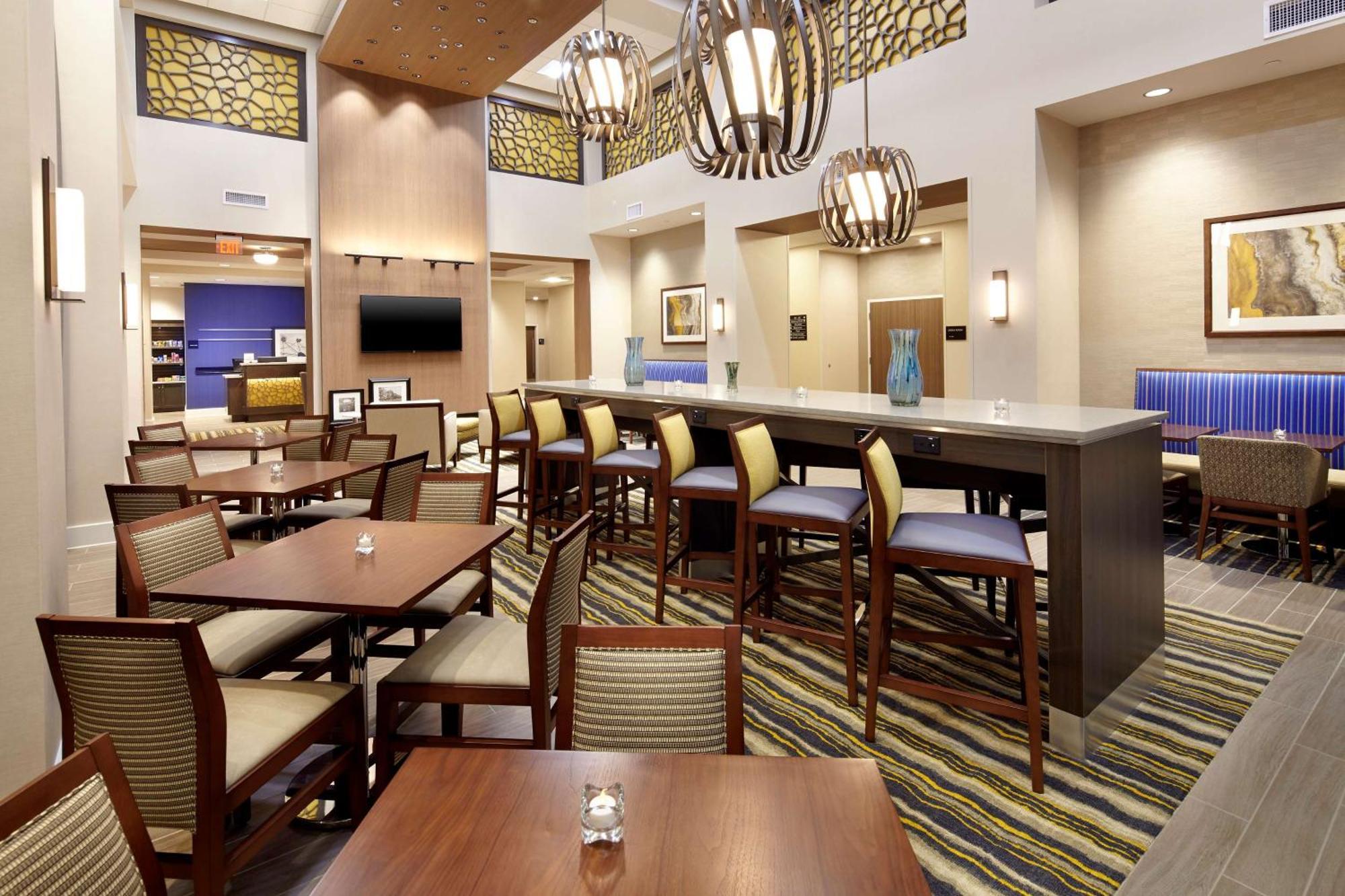 Hampton Inn & Suites Pittsburgh Airport South/Settlers Ridge Robinson Township  Ngoại thất bức ảnh